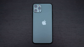 Дефектный iPhone 11 Pro с кривым логотипом продали за $2700